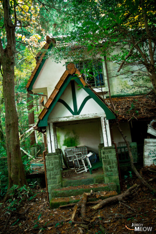 Exploring the Abandoned Royal House in Kanto: Forgotten Elegance Amidst Nature