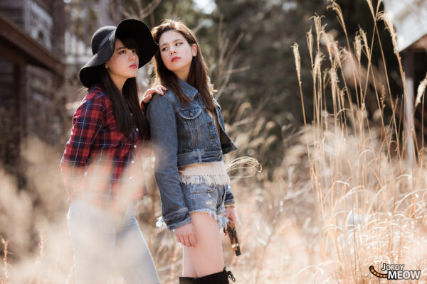 Exploring abandoned Western theme park in Japan with cowboy town buildings and Mount Rushmore replica.